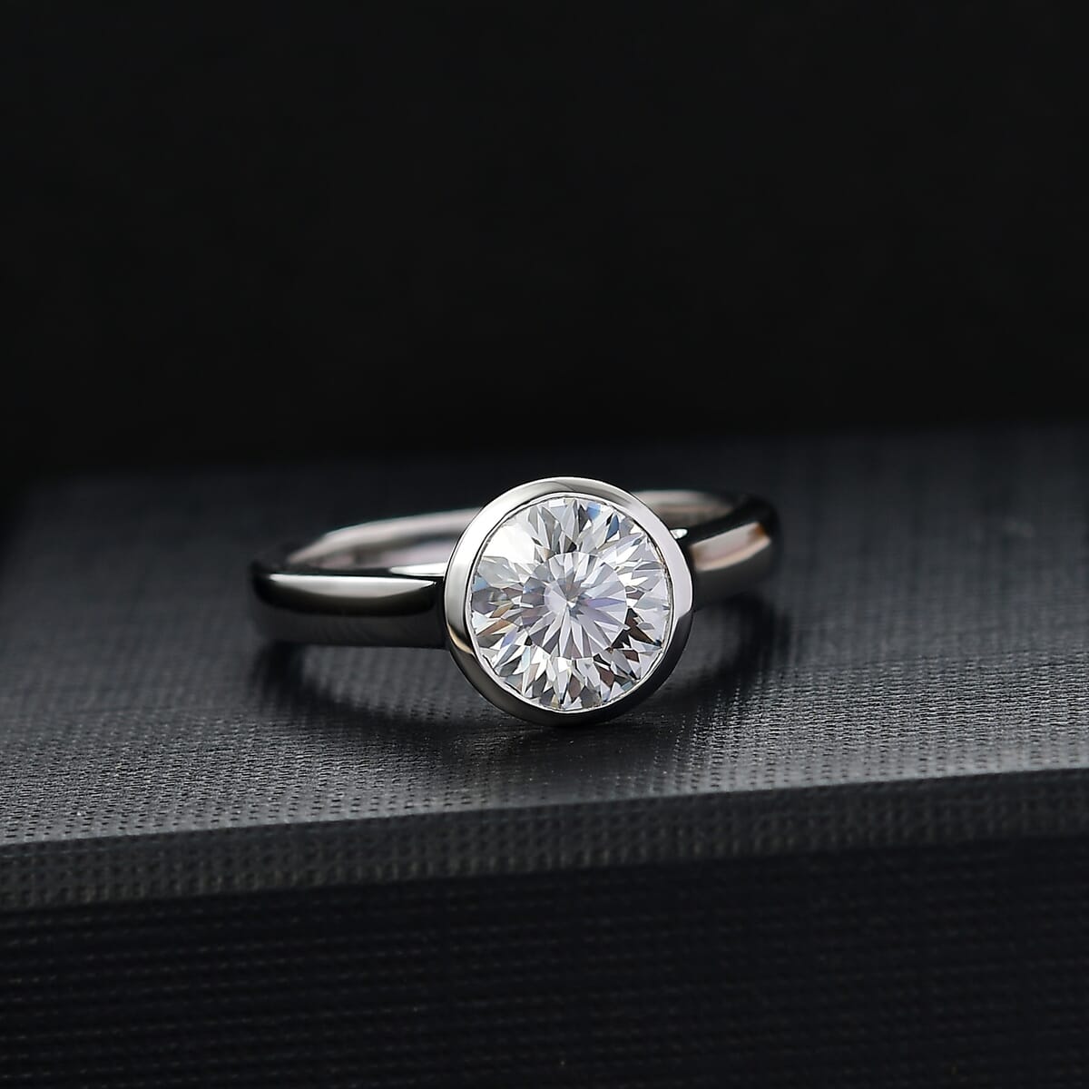 Crisantemo Cut Moissanite 1.85 ctw Floating Bezel Solitaire Ring in Rhodium Over Sterling Silver (Size 7.0) image number 1