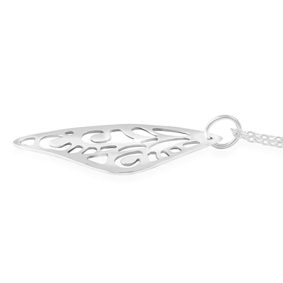 Fancy Pendant Necklace in Sterling Silver 2.50 Grams 20 Inches image number 3