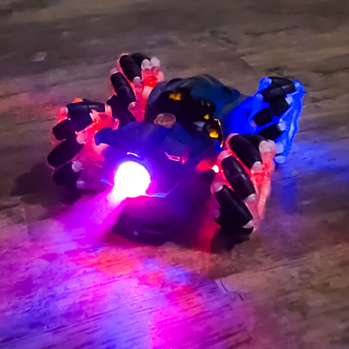 Blue Split Shift 2-in-1 RC Stunt Car Blue image number 5