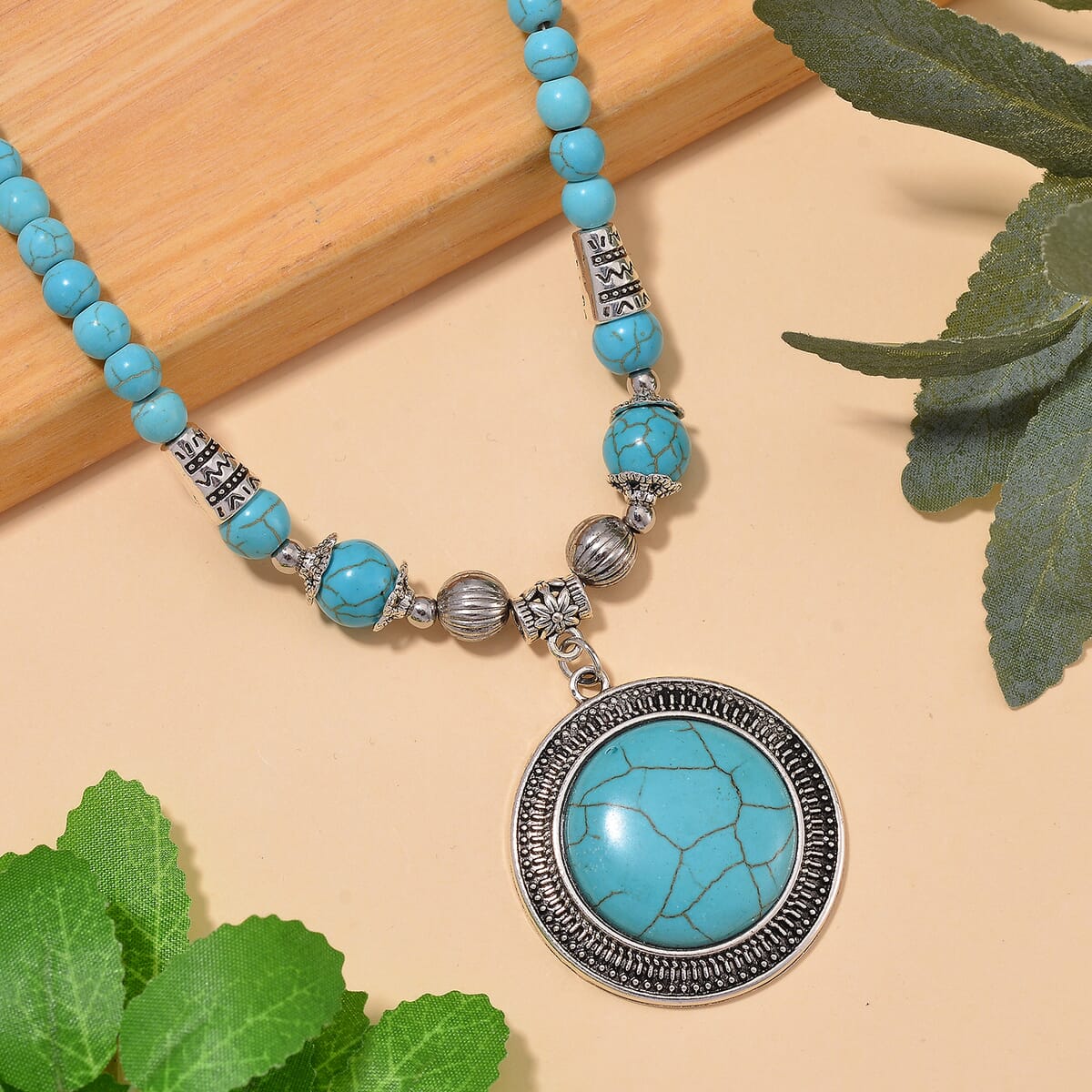 Blue Howlite 125.00 ctw Necklace in Silvertone 20-22 Inches image number 1