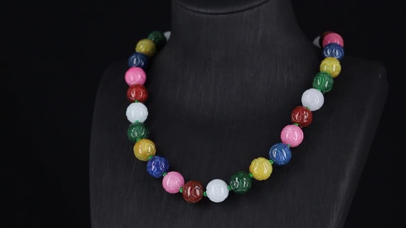 Multi Color Jade Beaded Necklace (20 Inches) in Rhodium Over Sterling Silver 570.00 ctw