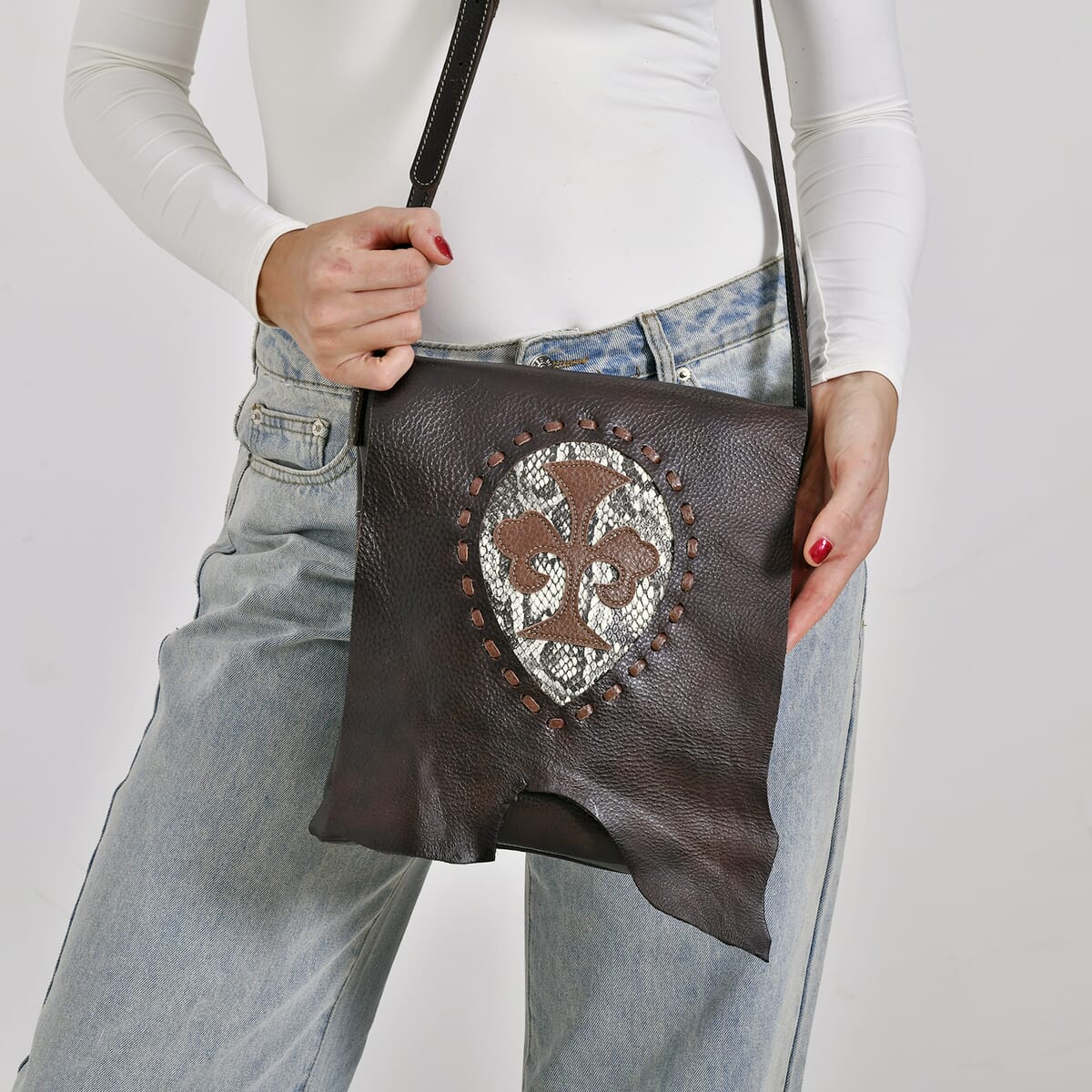 Italy Retro Noble Collection Coffee Cross and Snakeskin Pattern Genunie Leather Crossbody Bag image number 2