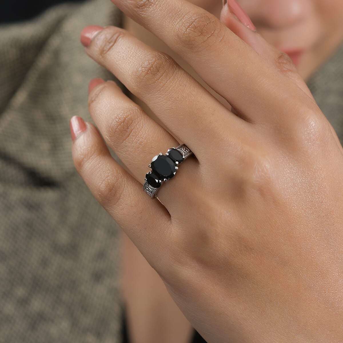 Thai Black Spinel 3.60 ctw 3 Stone Ring in Stainless Steel (Size 11.0) image number 2