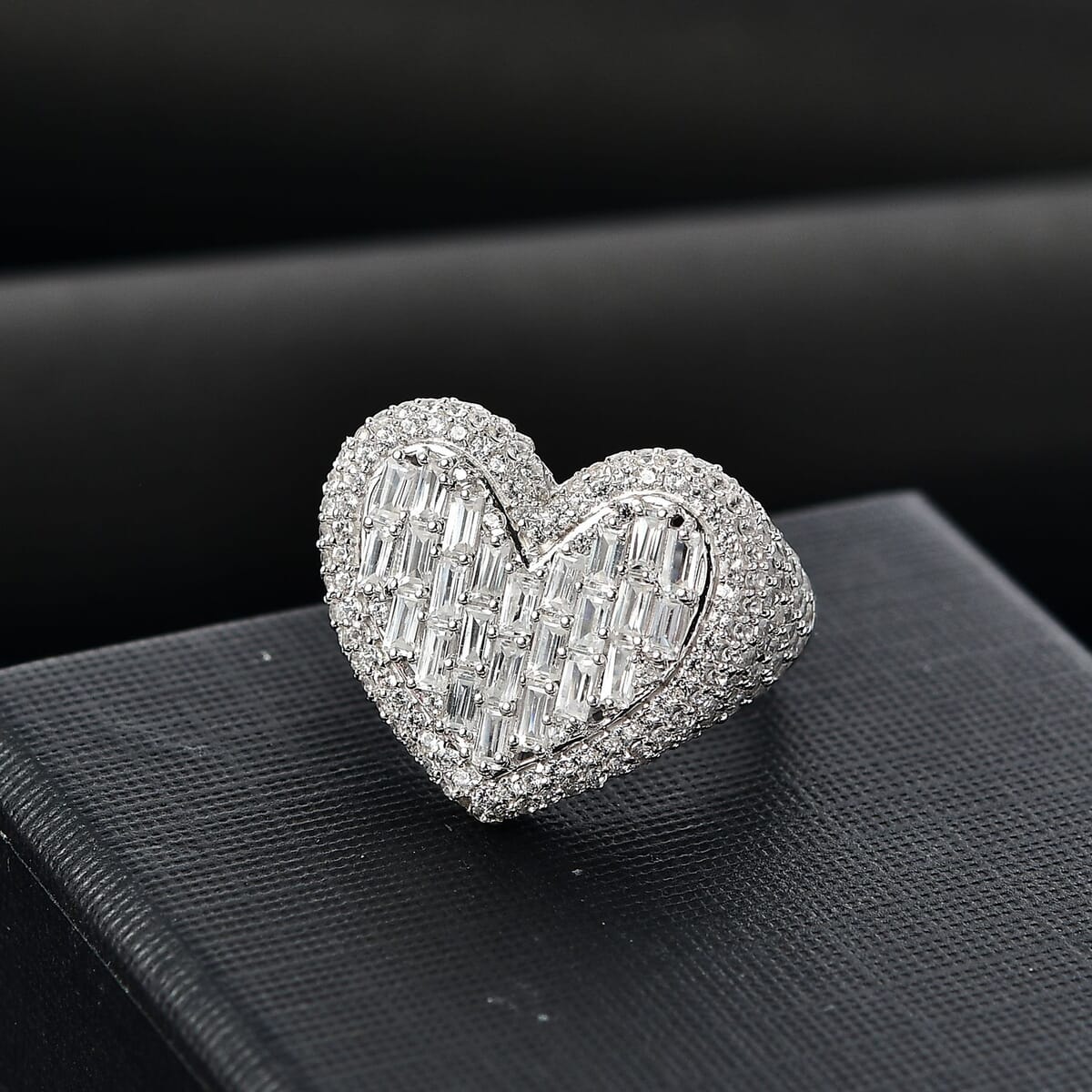 GP Amore Collection White Zircon 5.00 ctw Heart Ring in Rhodium Over Sterling Silver (Size 6.0) image number 1