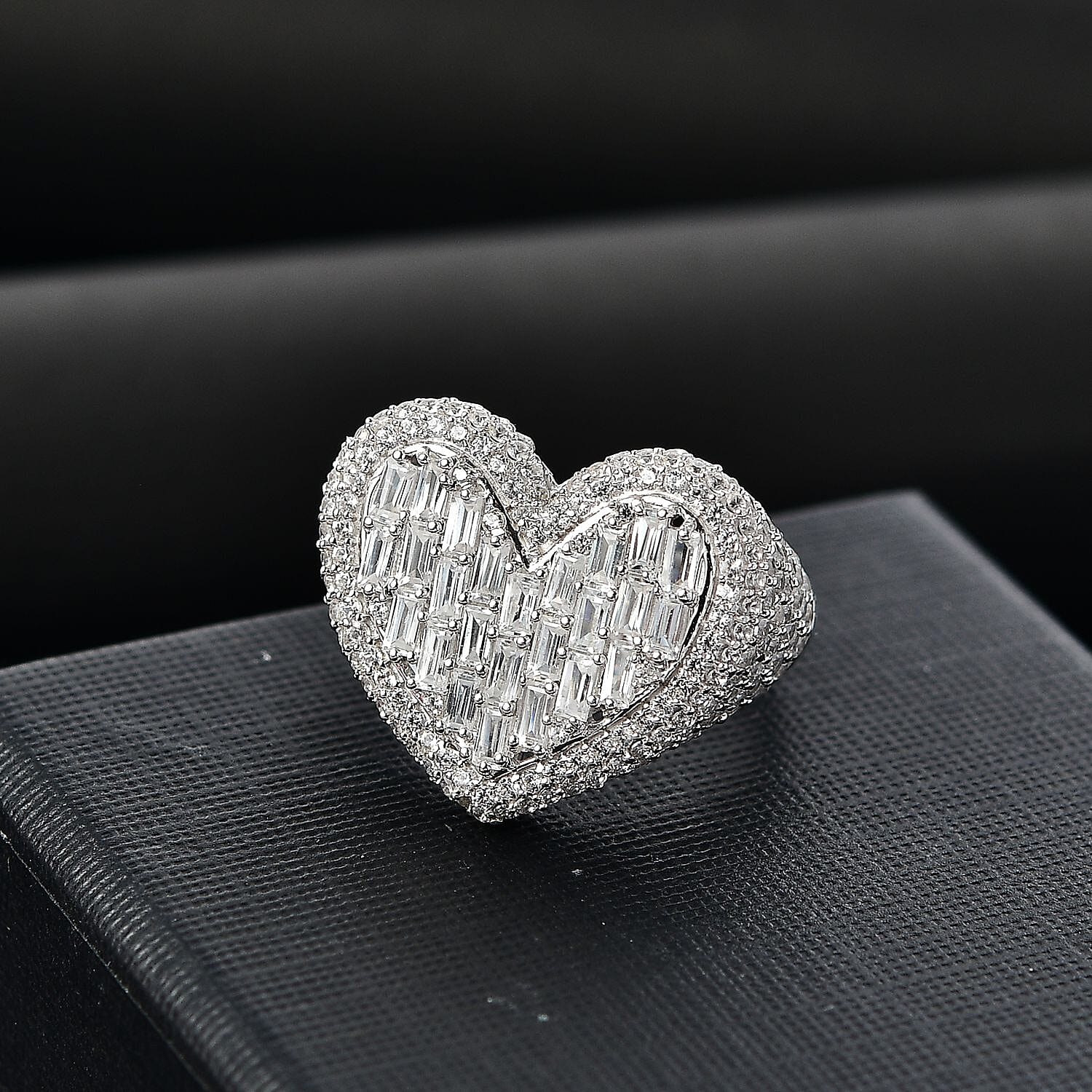 GP Amore Collection White Zircon Heart Ring in Rhodium Over Sterling Silver (Size 7.0) 5.00 ctw