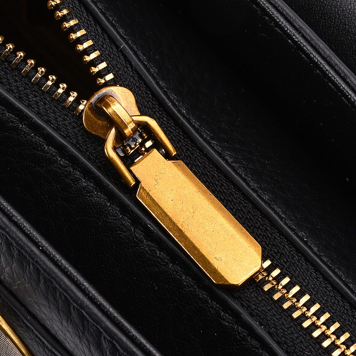 Italy Retro Noble Collection Black Genuine Leather Crossbody Bag with Adjustable Shoulder Strap (12x5.32x7.09) image number 5