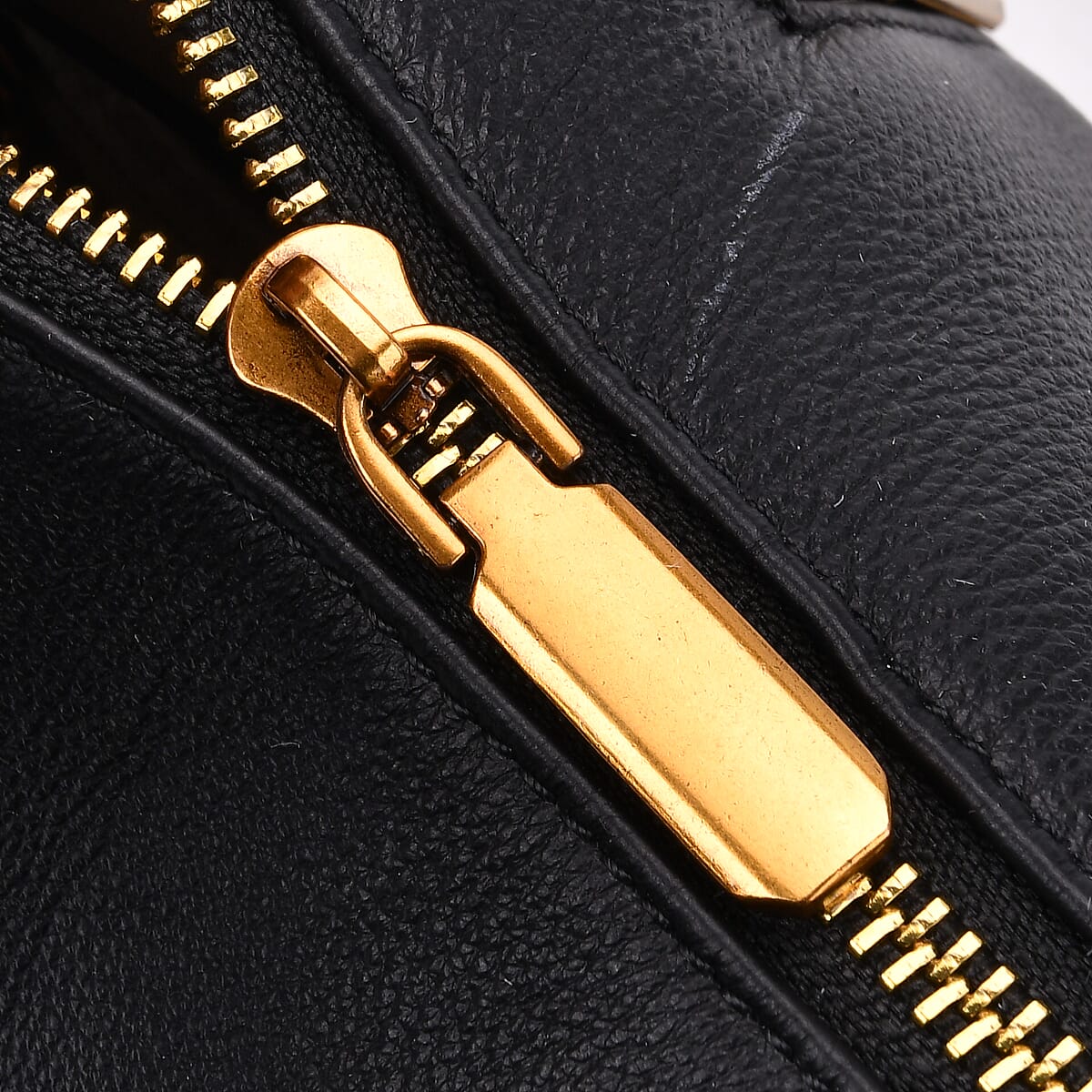 Italy Retro Noble Collection Black Genuine Leather Crossbody Bag with Adjustable Shoulder Strap (11.42x4.92x9.45) image number 5