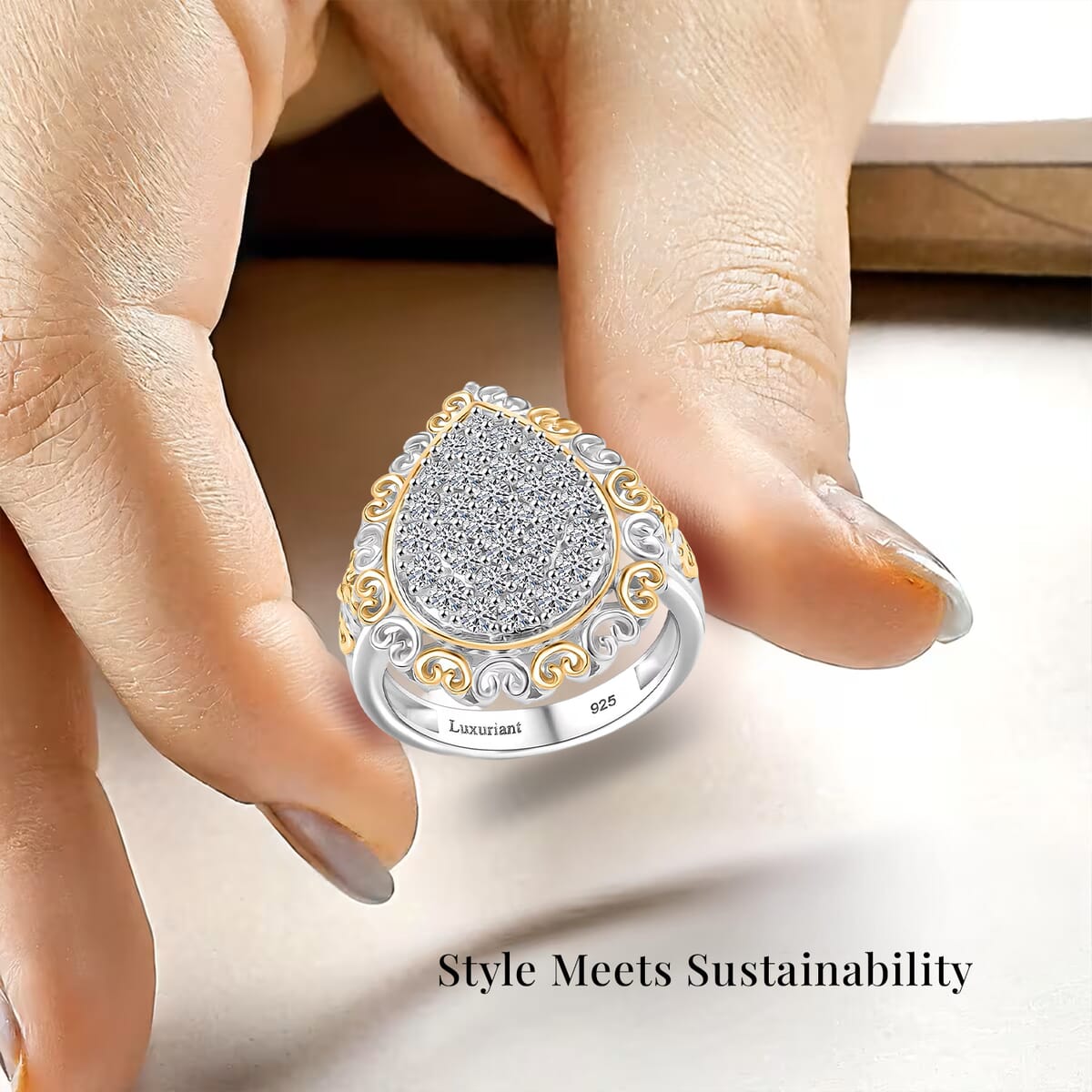 Luxuriant Lab Grown Diamond G-H SI 1.00 ctw Vintage Filigree Ring in 18K Vermeil YG and Rhodium Over Sterling Silver (Size 9.0) image number 4