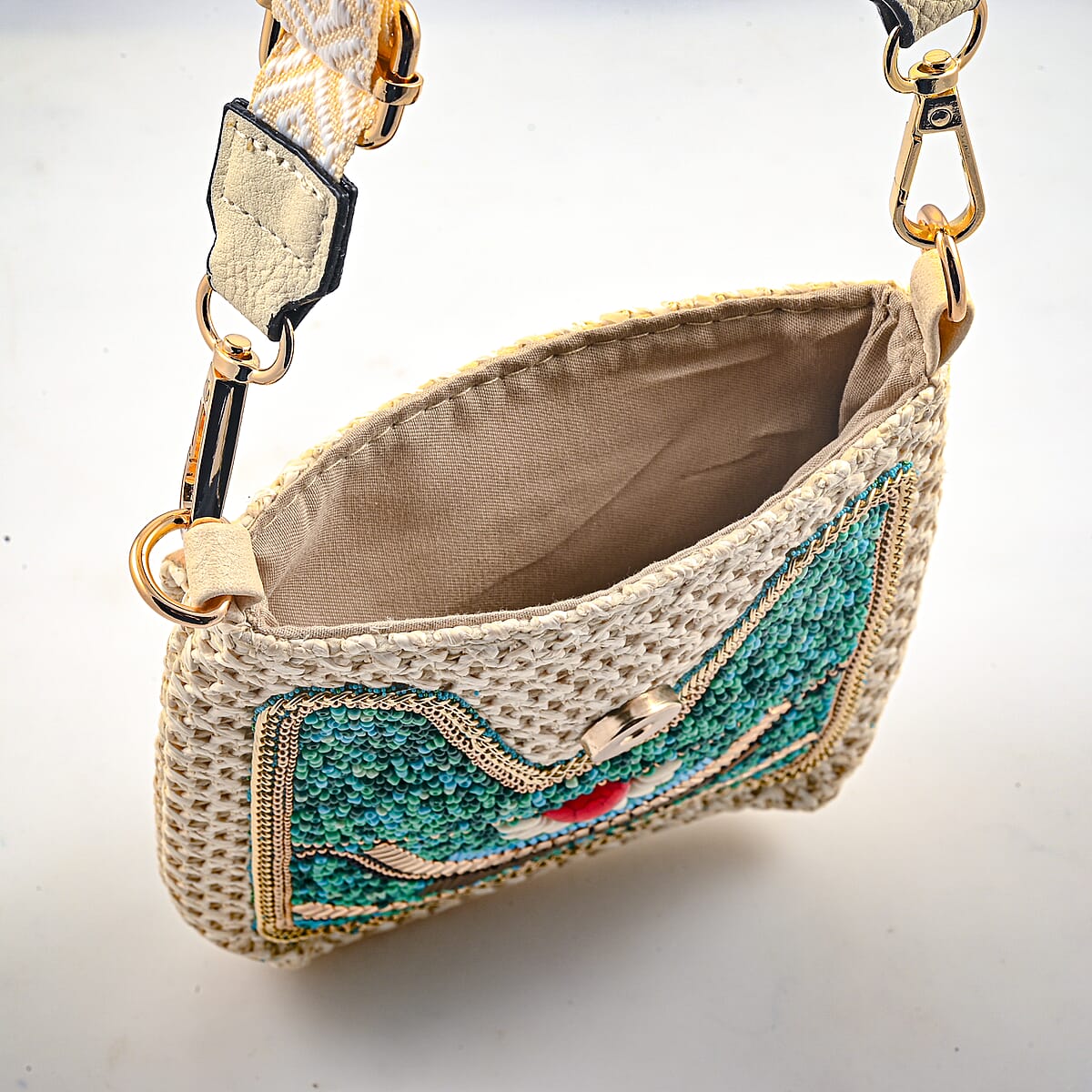 Green with Eye Pattern Woven Crossbody Bag with Shoulder Strap image number 4