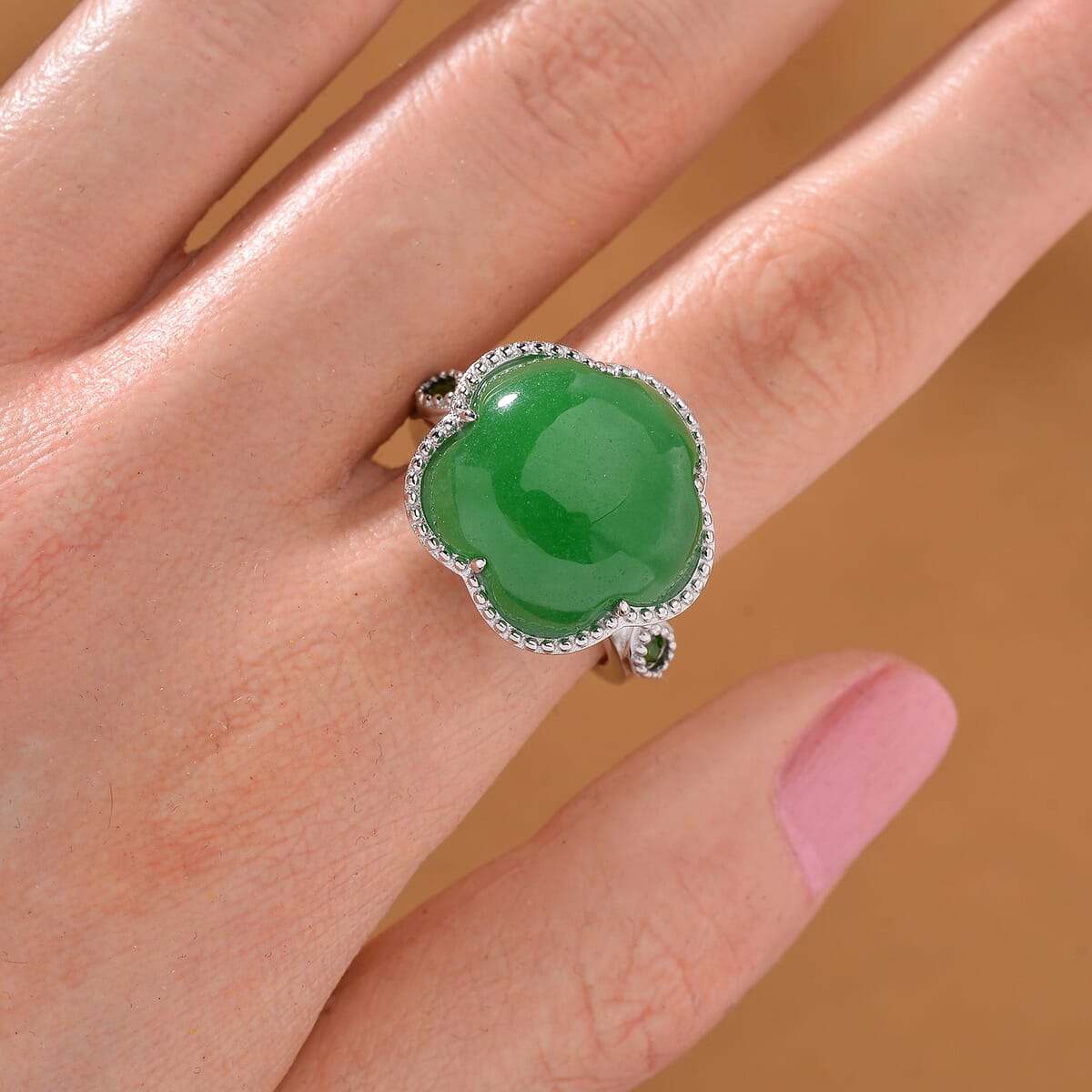 Green Jade(D) and Chrome Diopside 15.80 ctw Cherry Blossom Ring in Rhodium Over Sterling Silver (Size 11.0)  image number 1