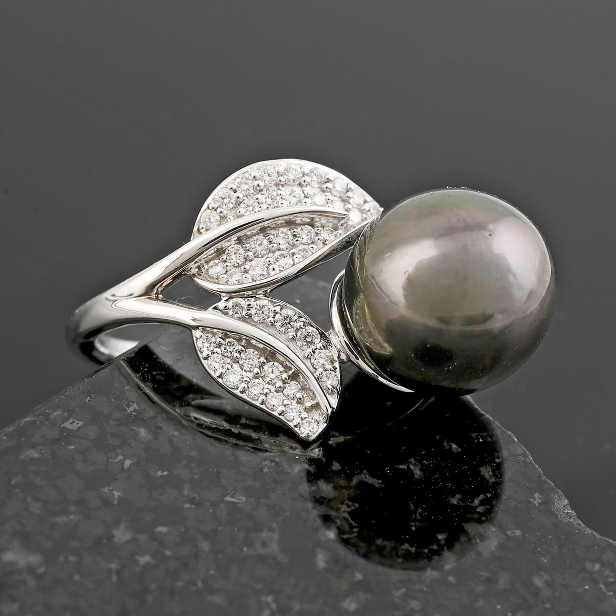 Certified & Appraised Iliana AAA Tahitian Pearl 11mm and SI Diamond 0.27 ctw Ring in 18K White Gold (Size 5.0) 4.13 Grams image number 1