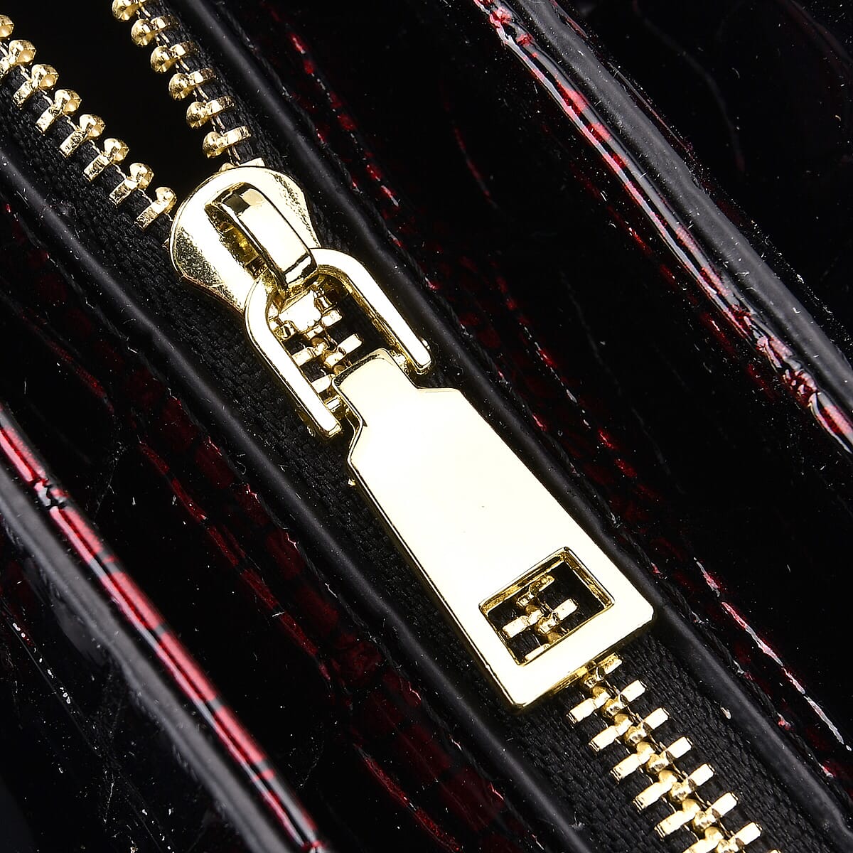 Red Croco Embossed Faux Leather Crossbody Bag with Round Double Handle image number 6