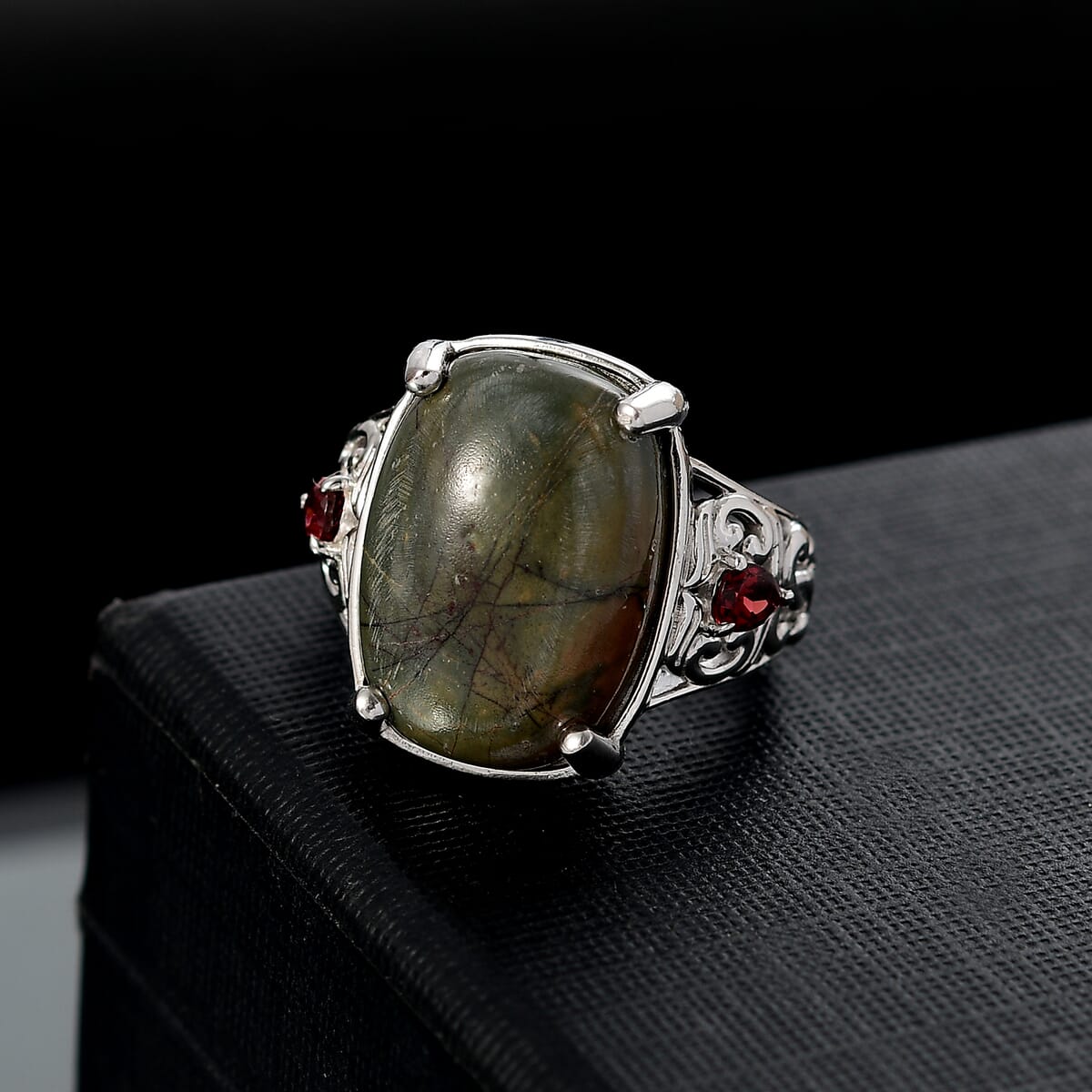 Karis Venus Jasper and Mozambique Garnet 14.30 ctw Ring in Platinum Bond (Size 11.0) image number 1