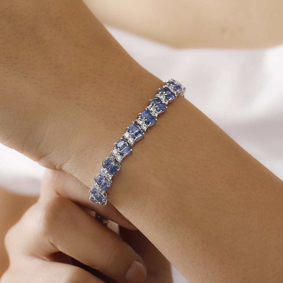 Kashmir Kyanite and White Zircon 22.10 ctw Bracelet in Rhodium Over Sterling Silver (8.00 In) image number 2