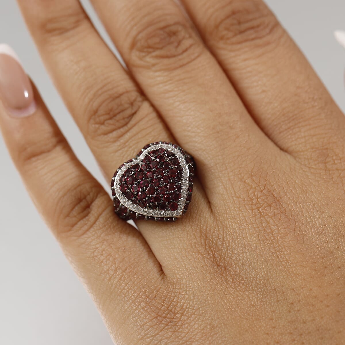D'Joy Premium Anthill Garnet and White Zircon 4.00 ctw Heart Ring in Rhodium Over Sterling Silver (Size 9.0) image number 2