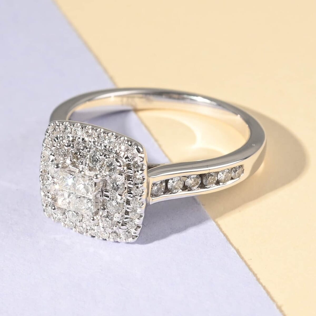 NY Closeout Diamond G-H I1 0.75 ctw Cluster Ring in 14K White Gold (Size 6.5) 4.20 Grams image number 1
