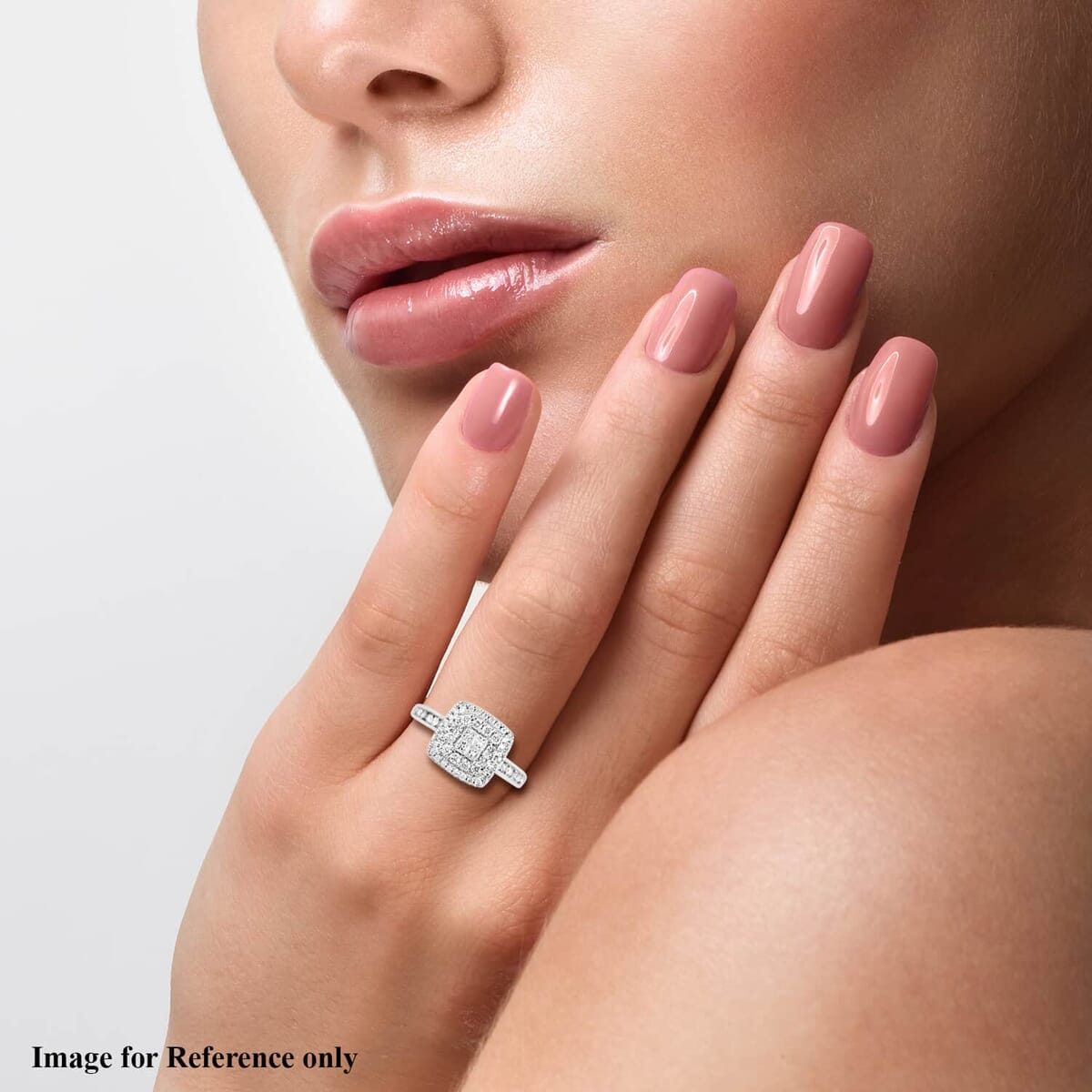 NY Closeout Diamond G-H I1 0.75 ctw Cluster Ring in 14K White Gold (Size 6.5) 4.20 Grams image number 2