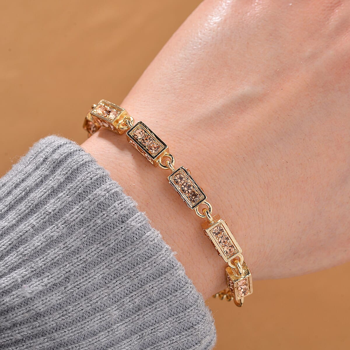Simulated Champagne Diamond Bracelet in Goldtone (7.50 In) 5.00 ctw image number 1