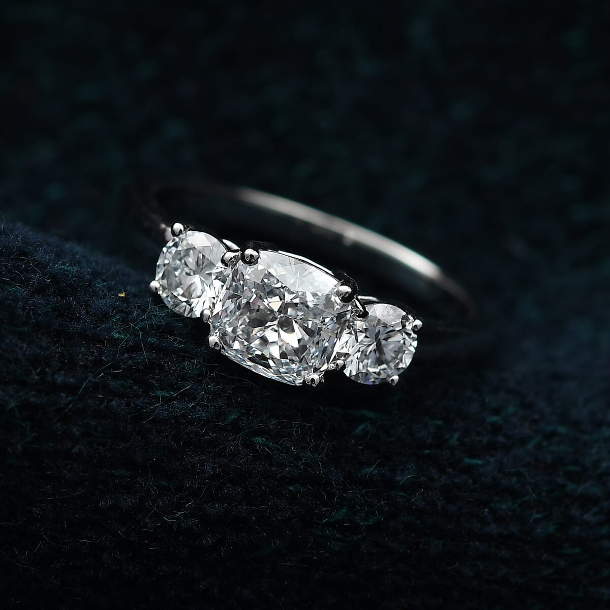 SGL Certified Luxuriant Lab Grown Diamond E-F VS 1.50 ctw Trilogy Ring in 950 Platinum (Size  7.0) image number 1