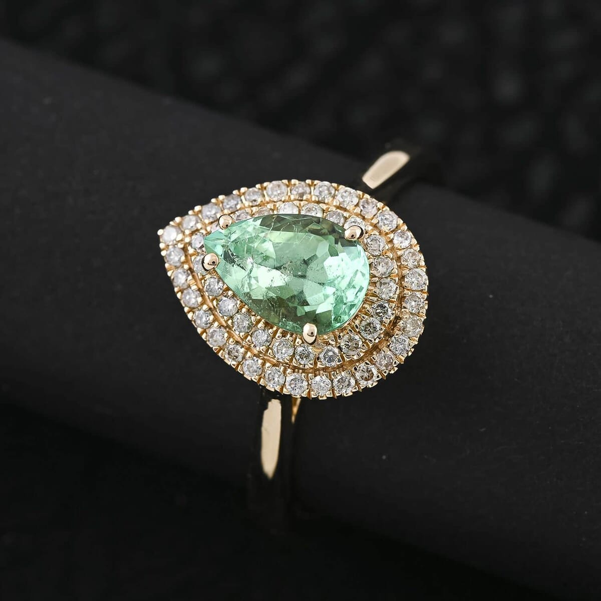 Certified & Appraised Luxoro AAA Boyaca Colombian Emerald and I2 Diamond 1.50 ctw Ring in 14K Yellow Gold (Size 5.0) 4.25 Grams image number 1