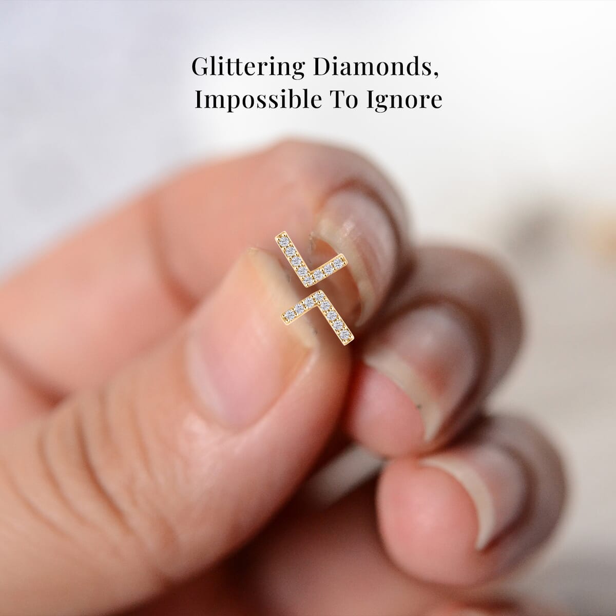 Luxuriant Lab Grown Diamond 0.10 ctw Initial L Earrings in 10K Yellow Gold image number 4