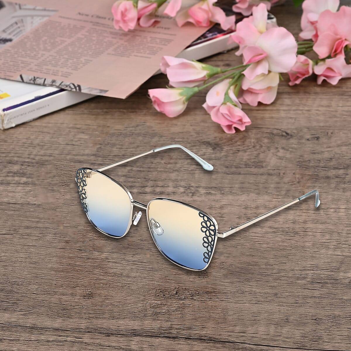 Flower Design UV400 Polarized Sunglass with Storage Bag- Yellow and Blue image number 1