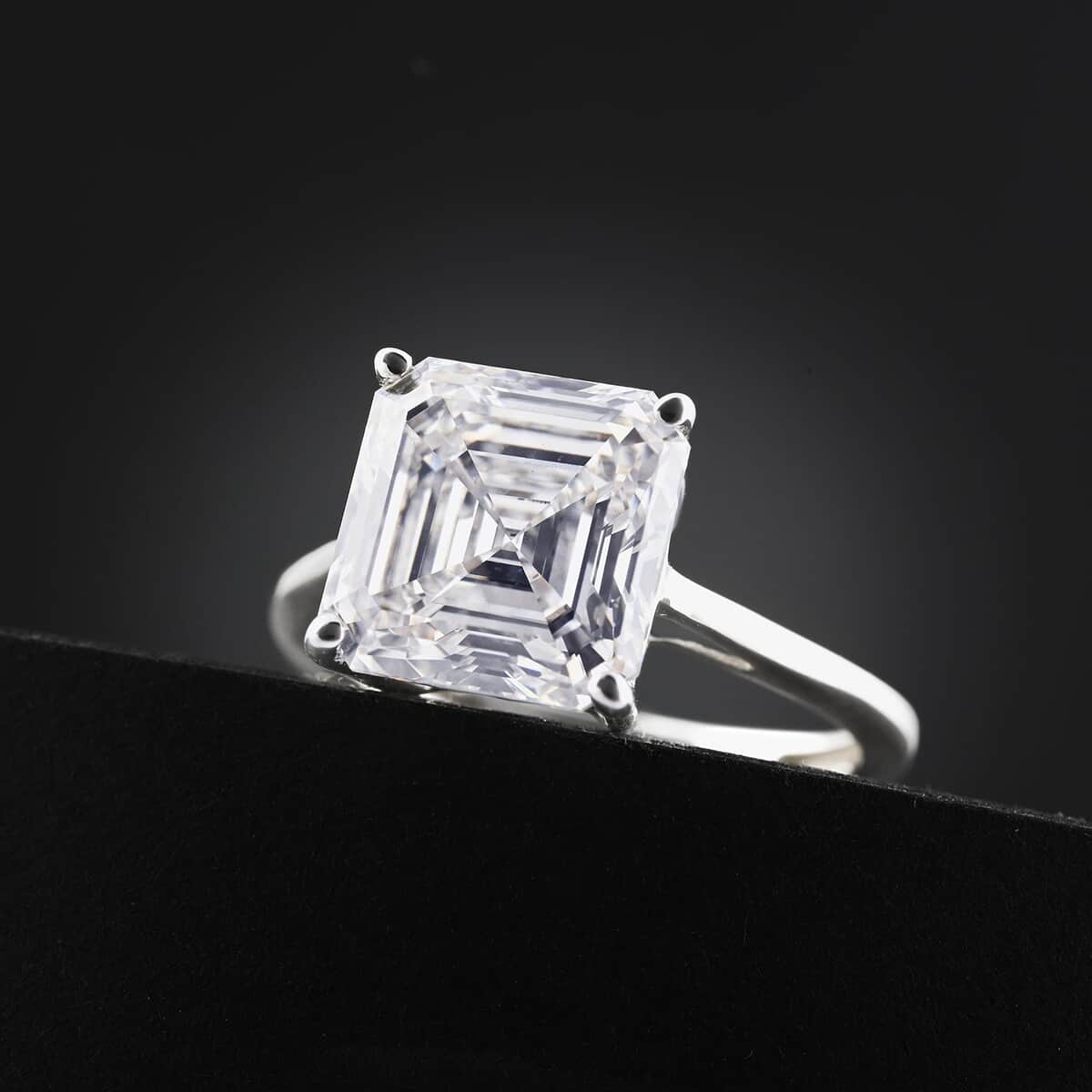 IGI Certified Luxuriant Lab Grown Diamond VS 5.00 ctw Ring in Platinum Over Sterling Silver (Size 8.0) image number 1