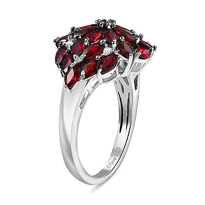 D'Joy Premium Anthill Garnet and White Zircon 2.85 ctw Ring in Rhodium Over Sterling Silver (Size 10.0) 