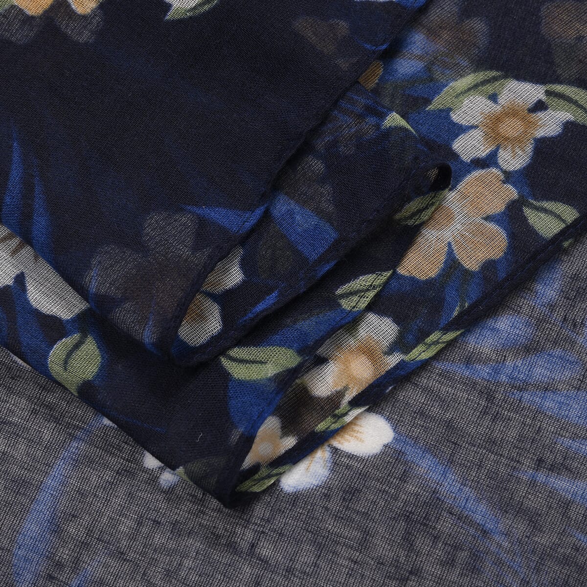 TLV Set of 4, Multi Color 2pc Flower Printed and 2pc Solid Polyester Scarfs (27.6"x70.8") image number 2