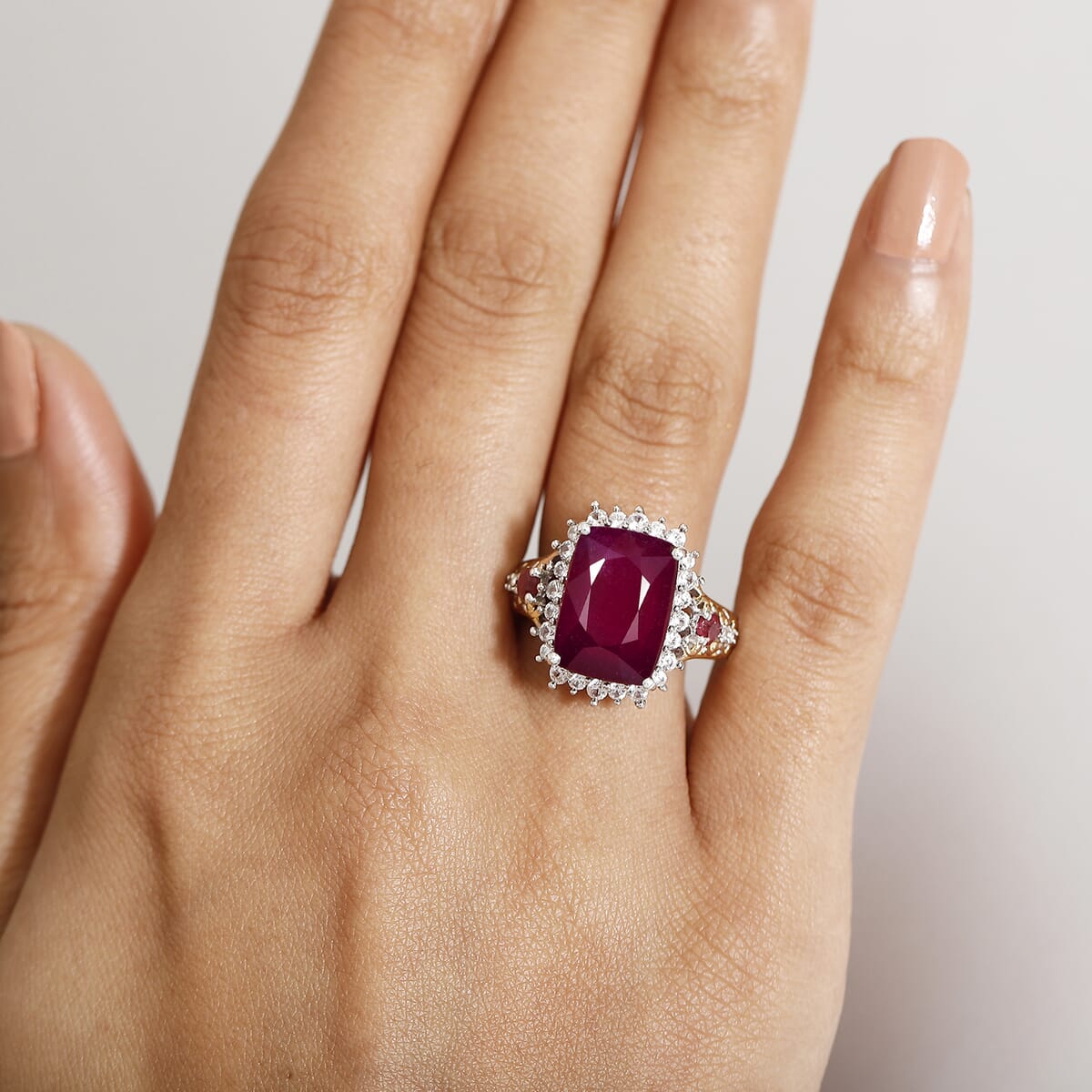 AAA Niassa Ruby (FF) and White Zircon 12.40 ctw Elegant Vintage Ring in 18K Vermeil YG and Rhodium Over Sterling Silver (Size 10.0) image number 2