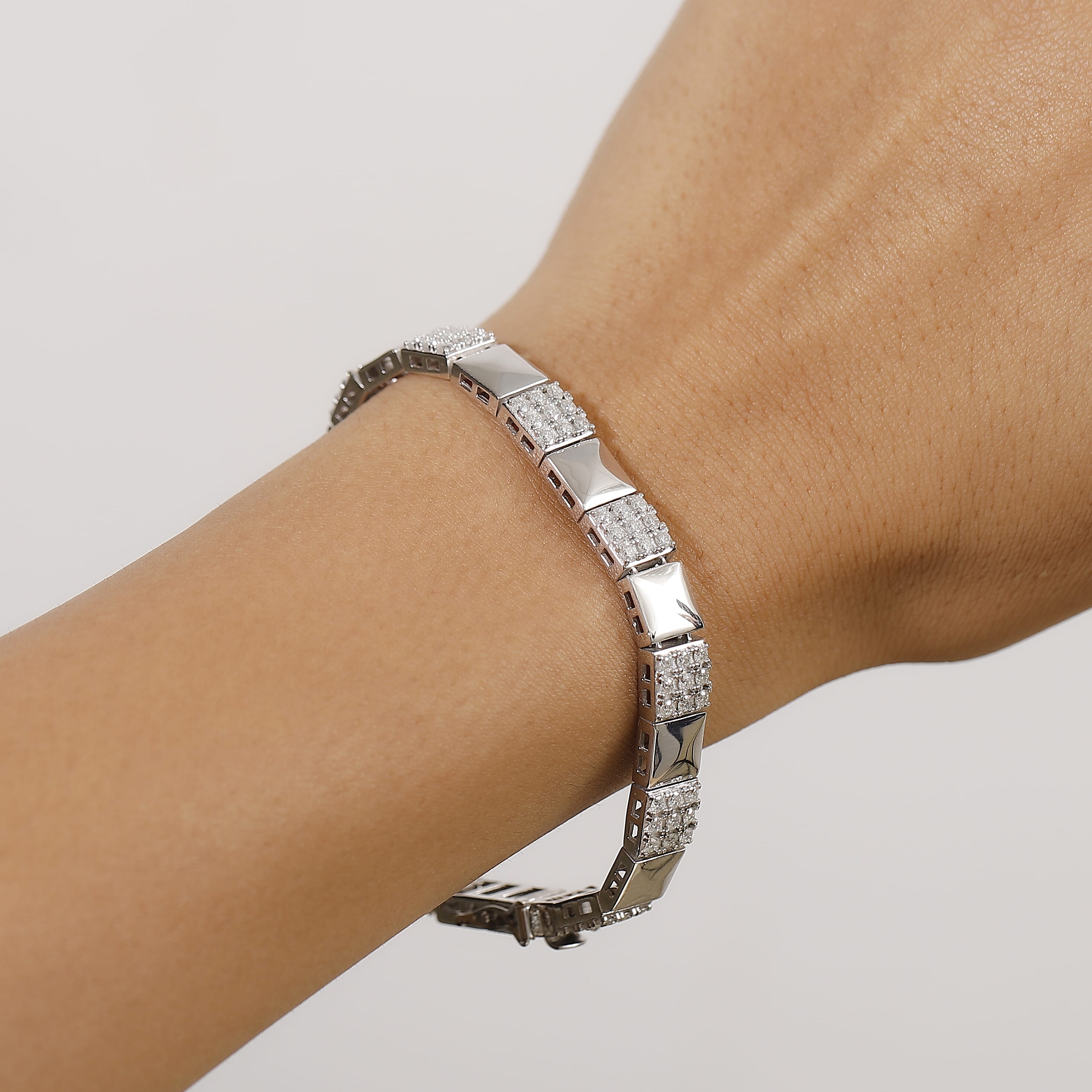 Sterling Silver - Product card gallery slide 3 (9432563974399)