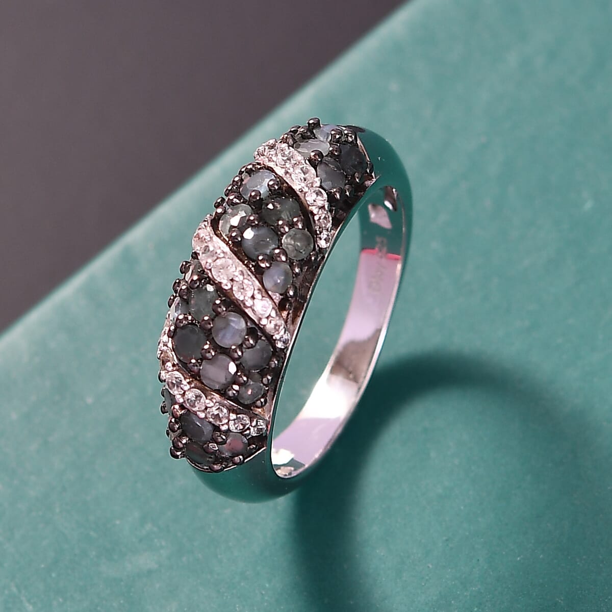 Narsipatnam Alexandrite and White Zircon 1.30 ctw Waves Ring in Rhodium Over Sterling Silver (Size 6.0) image number 1