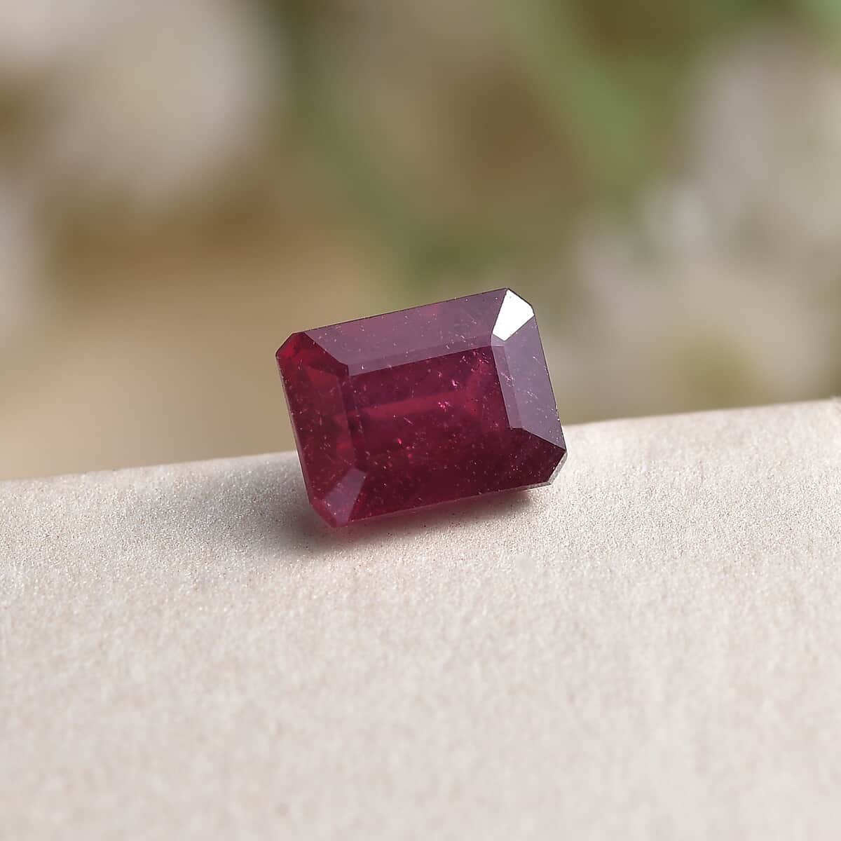 Niassa Ruby (FF) (Oct 8x6mm) 2.20 ctw image number 1