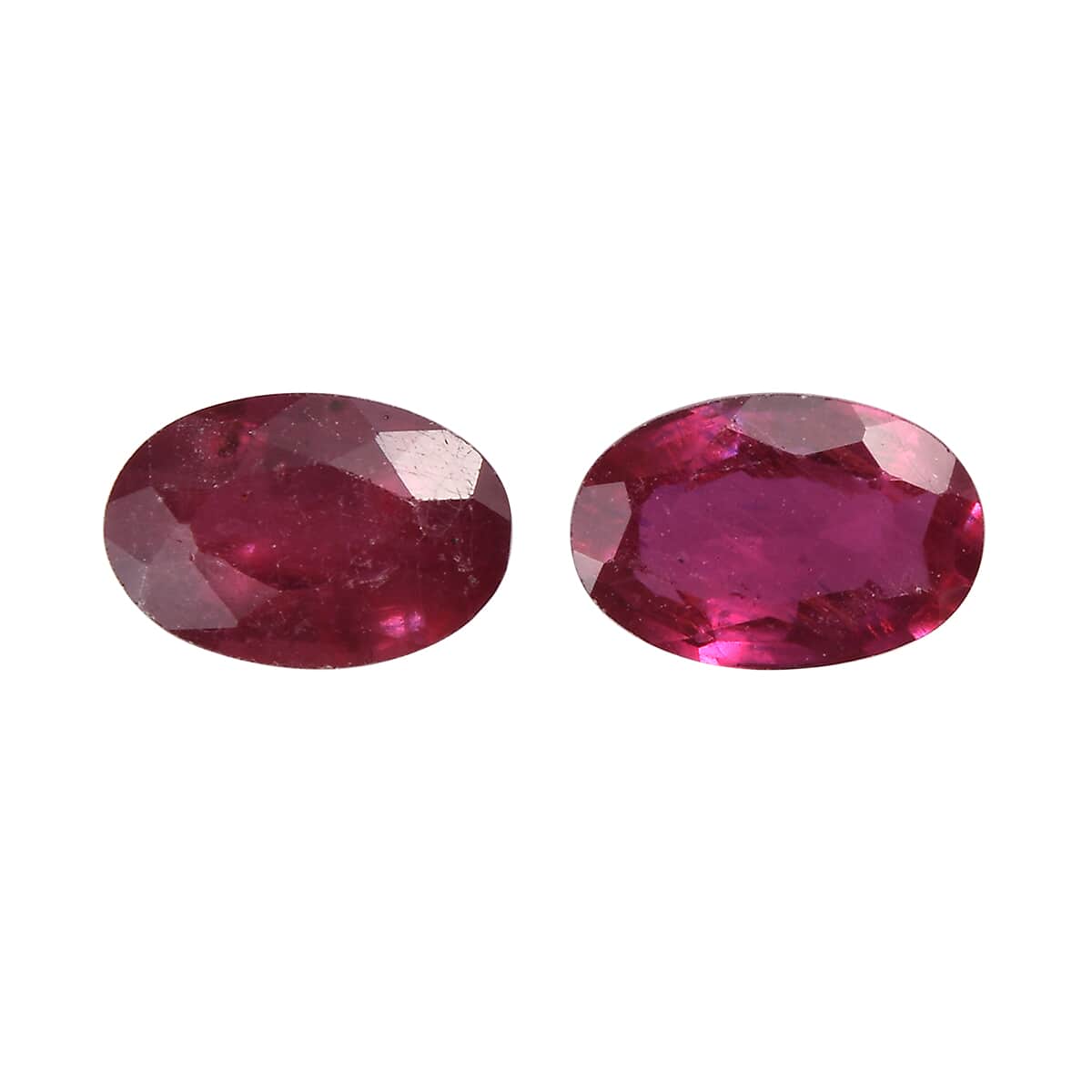 Premium Niassa Ruby (FF) Set of 2 (Ovl 6x4mm) 1.16 ctw image number 0