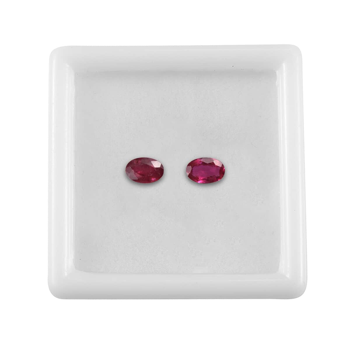 Premium Niassa Ruby (FF) Set of 2 (Ovl 6x4mm) 1.16 ctw image number 3