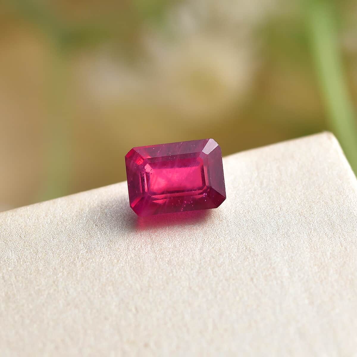 Niassa Ruby (FF) (Oct 7x5mm) 1.45 ctw image number 1