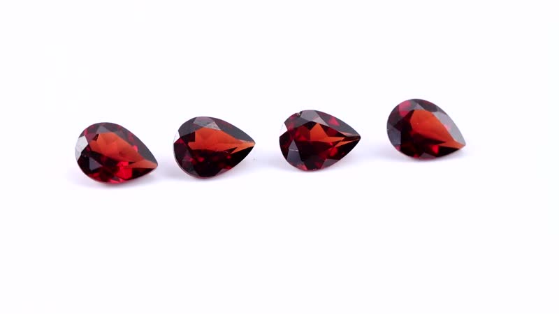 Mozambique Garnet Set of 4 (Pear 8x6mm) 4.64 ctw Loose Gemstone