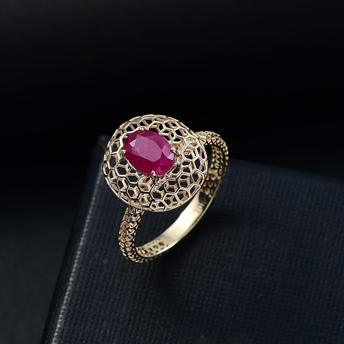Mirage Collection AAA Mozambique Ruby 1.30 ctw Ring in 10K Yellow Gold (Size 9.0) image number 1