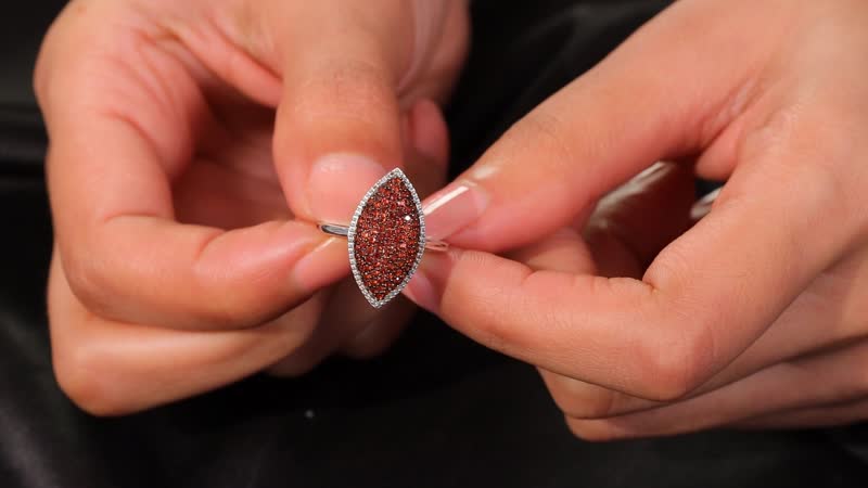 Premium Mozambique Garnet 1.00 ctw Scarlet Radiance Ring in Rhodium Over Sterling Silver (Size 10.0)