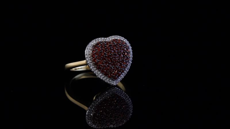 D'Joy Premium Mozambique Garnet and White Zircon 1.50 ctw Heart Ring in 18K Vermeil YG Over Sterling Silver (Size 9.0)