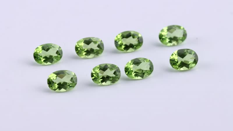 Peridot Set of 8 (Ovl 7x5mm) 6.46 ctw Loose Gemstone