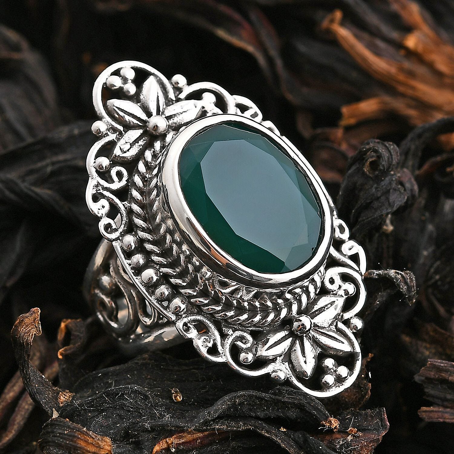 Bali Legacy Verde Onyx 7.50 ctw Antique Garden and Floral Ring in Sterling Silver (Size 9.0) 
