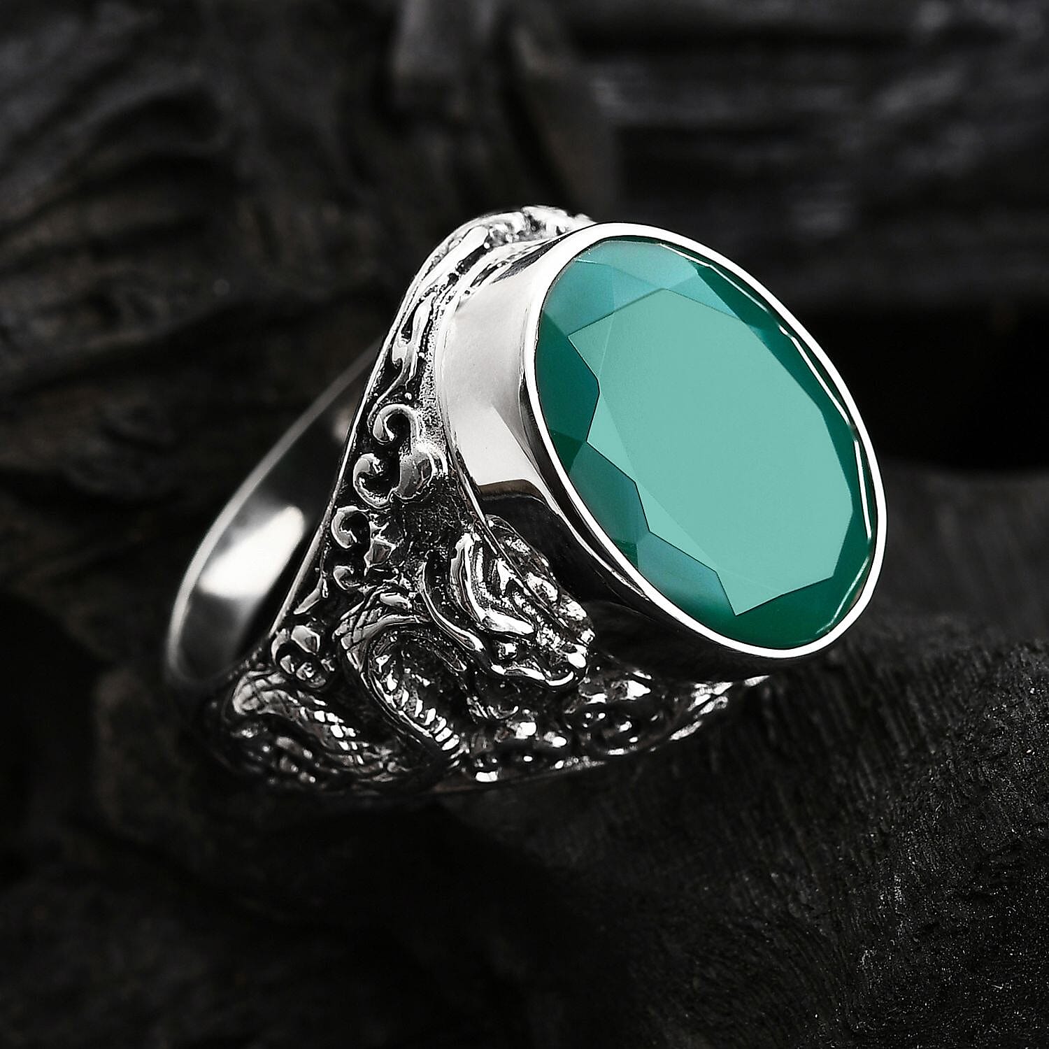 Bali Legacy Verde Onyx 9.75 ctw Dragon Ring in Sterling Silver (Size 7.0) 