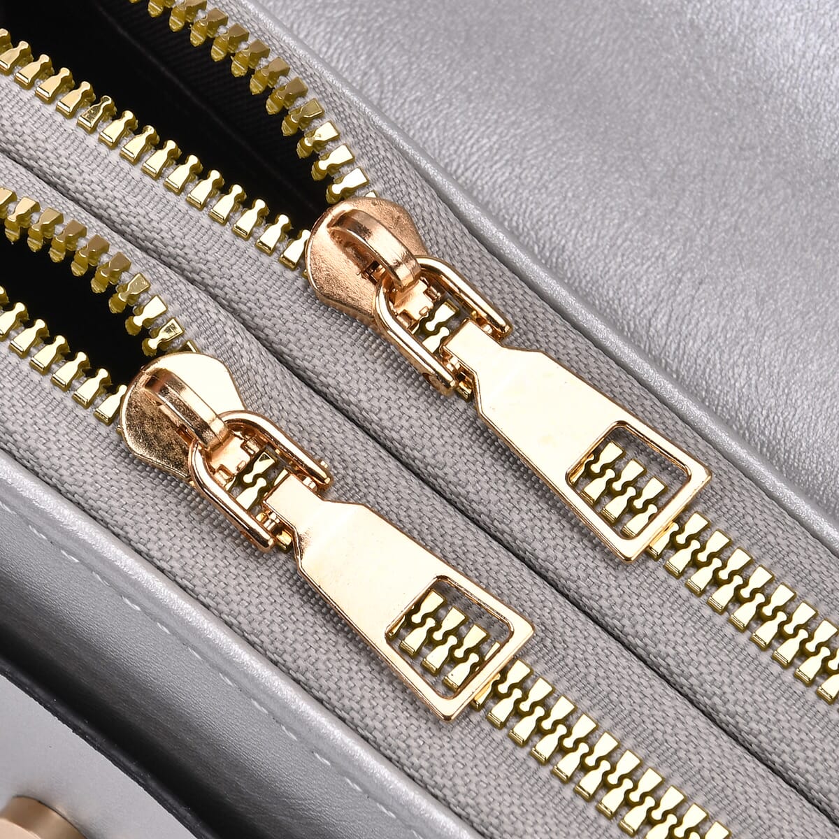 Silver Faux Leather Crossbody Bag (7.87x1.97x4.72) with Adjustable Shoulder Strap image number 5