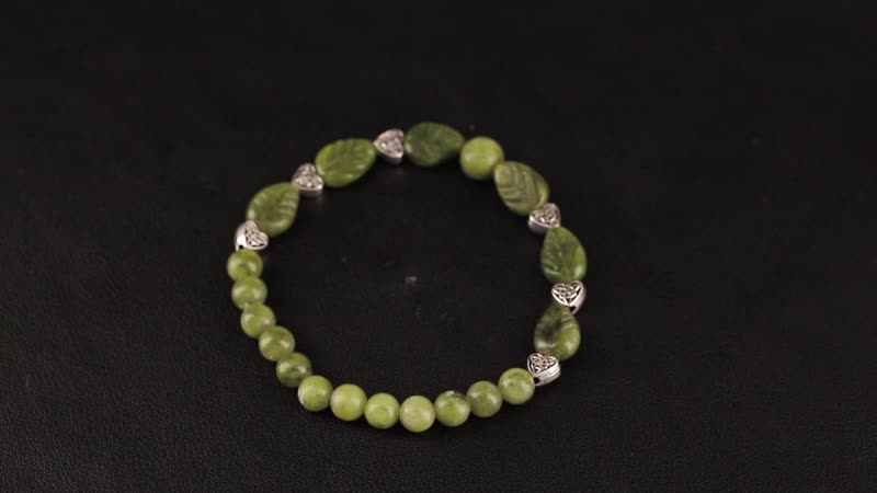 Connemara Marble 50.00 ctw Beaded and Carved Leaf Stretch Bracelet in Silvertone