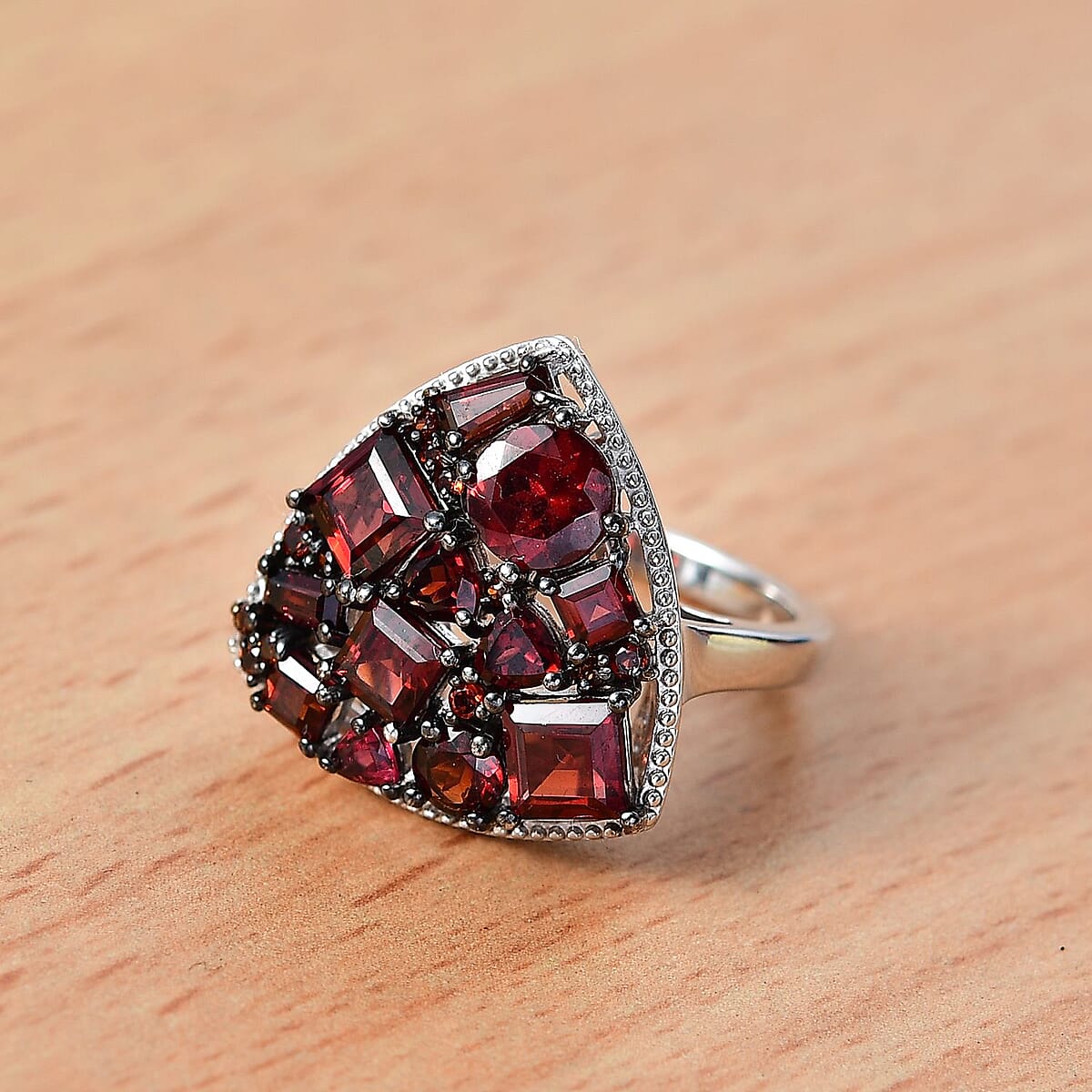 D'Joy Mozambique Garnet 4.60 ctw Trillion Shape Ring in Rhodium Over Sterling Silver (Size 6.0) image number 1