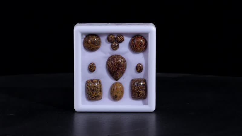 Script Stone Assorted Box (Mix Mix mm) 50.00 ctw