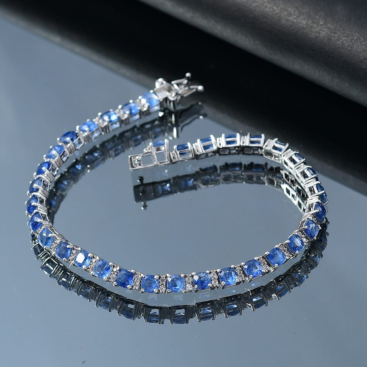 Kashmir Kyanite and White Zircon 15.60 ctw Tennis Bracelet in Rhodium Over Sterling Silver (8.00 In) image number 1