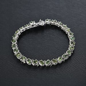 D'Joy Madagascar Green Apatite 13.75 ctw Floral Vine Bracelet in Rhodium Over Sterling Sil (8.00 In) 