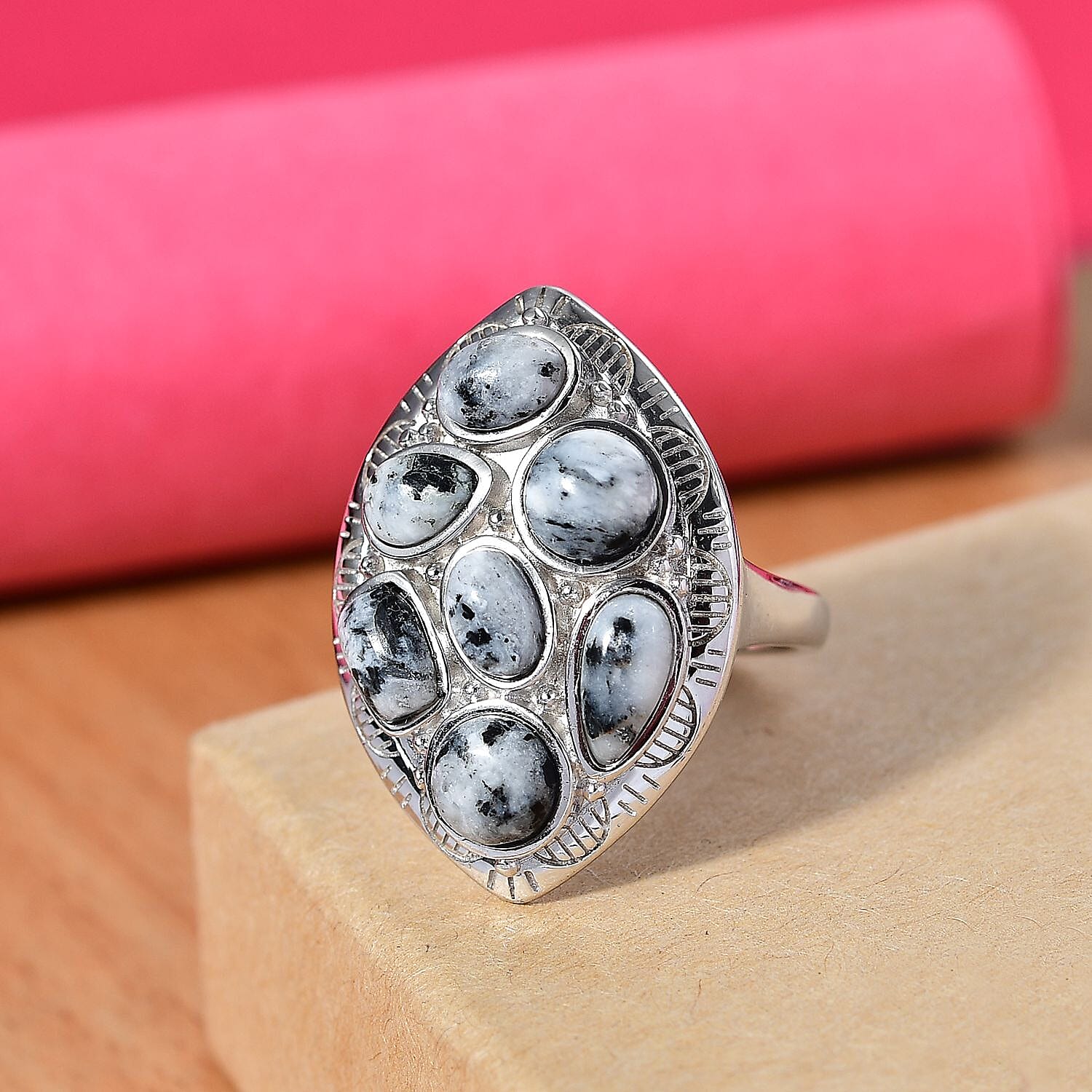 Karis White Buffalo Southwest Ring in Platimum Bond (Size 10.0) 4.70 ctw